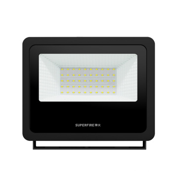 Nouveautés Multifonction 50w 70w Projecteurs à LED d&#39;intérieur pour l&#39;extérieur 7000 lumens IP65 Projecteur à LED